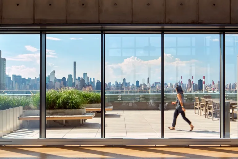 2911 Queens Plaza North 20G, Queens, NY 11101 Property for rent