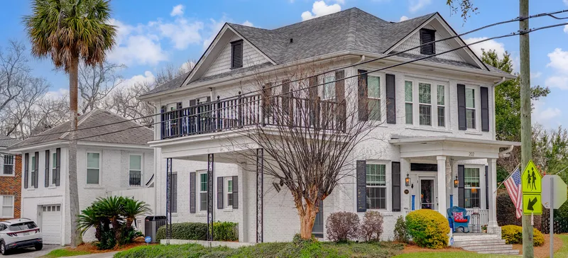 Find Luxury Real Estate in Ardsley Park | Corcoran Austin Hill Realty