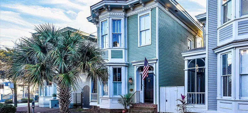Find Luxury Real Estate in the Historic Landmark District of Savannah | Corcoran Austin Hill Realty