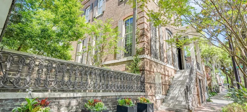 Find Luxury Real Estate in the Historic Landmark District of Savannah | Corcoran Austin Hill Realty