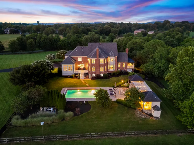 Find Luxury Real Estate in Hamilton | Corcoran McEnearney