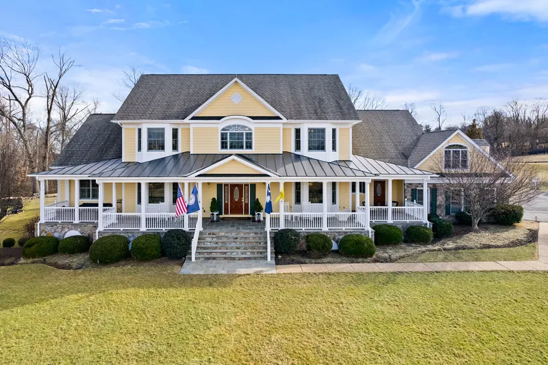 Find Luxury Real Estate in Paeonian Springs | Corcoran McEnearney