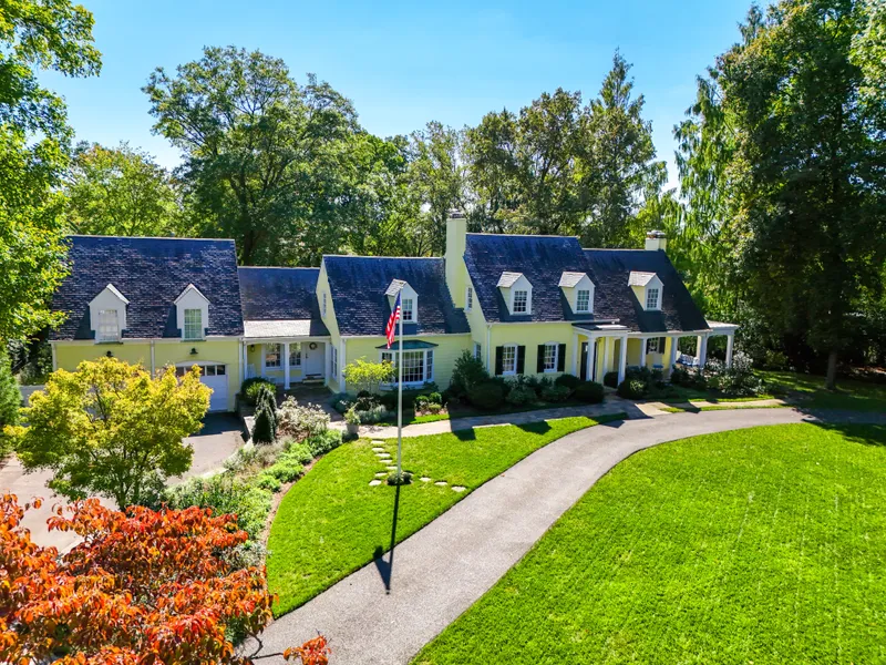 Find Luxury Real Estate in Bethesda | Corcoran McEnearney