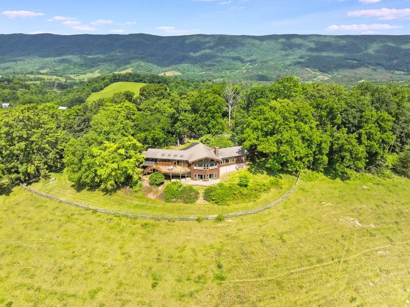 Find Luxury Real Estate in the Shenandoah Valley | Corcoran McEnearney