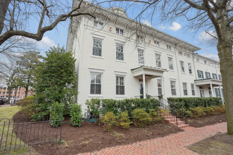 Find Luxury Real Estate in Alexandria | Corcoran McEnearney