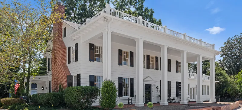 Find Luxury Real Estate in Charlotte | Corcoran HM Properties 