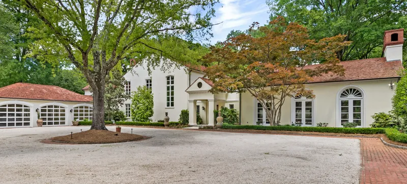 Find Luxury Real Estate in Charlotte | Corcoran HM Properties
