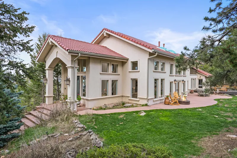 Find Luxury Real Estate in the Evergreen Neighborhood | Corcoran Perry & Co.
