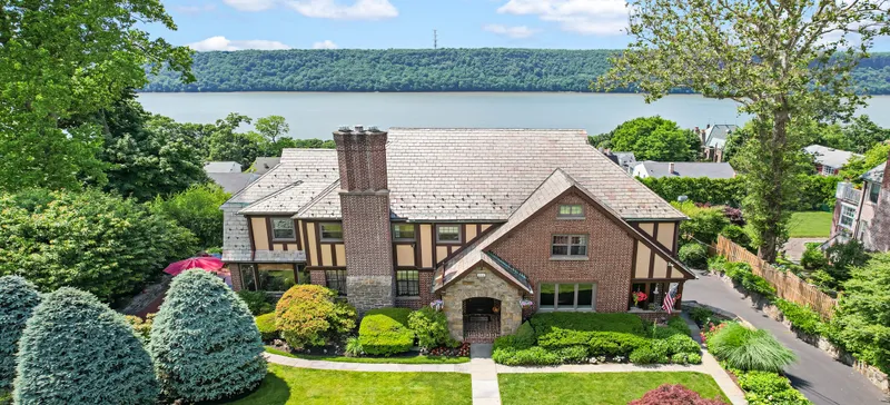 Find Luxury Real Estate in Yonkers | Corcoran Legends Realty