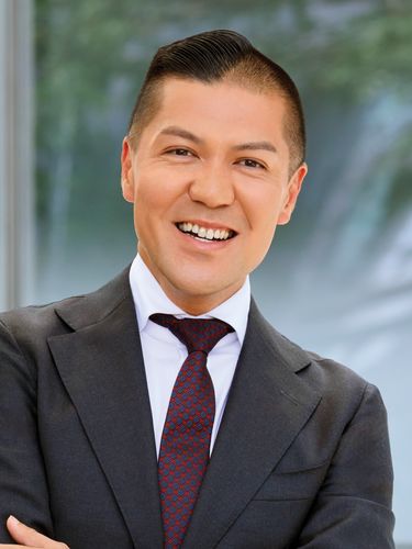 Jason Lau | Licensed RE Salesperson | Corcoran