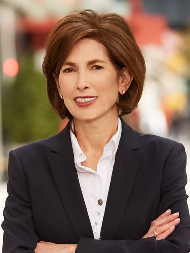 Lisa Fitzig | Licensed Associate RE Broker | Corcoran