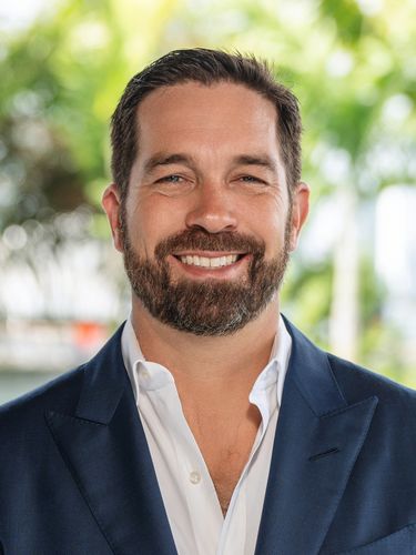 Listing Agent Julian Johnston