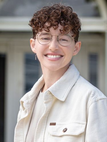 Simone Consor | RE Salesperson | Corcoran