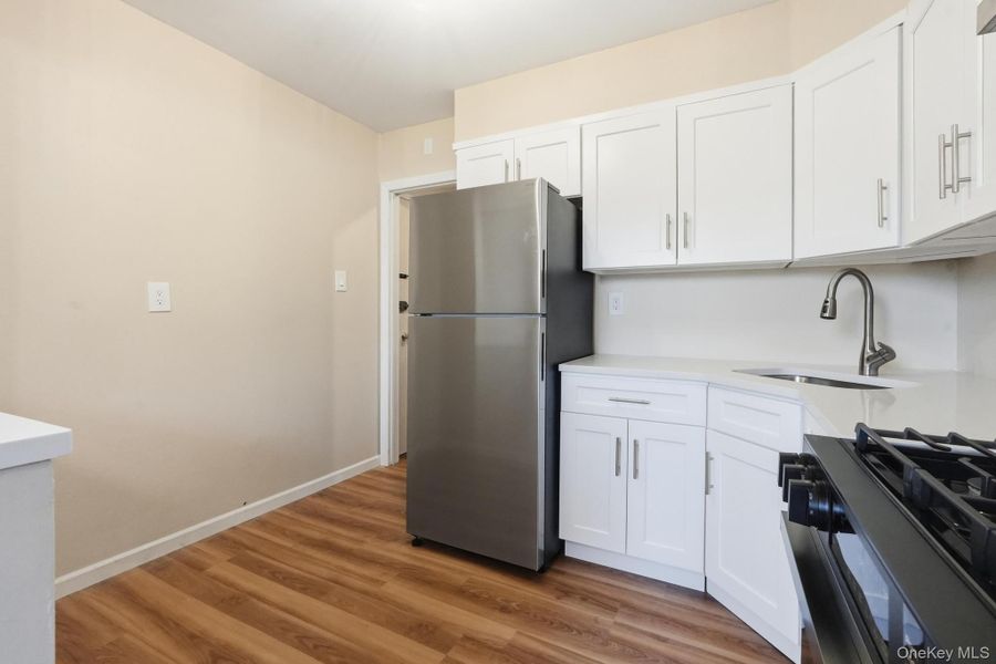 4060 Jerusalem Avenue #1D, Seaford, NY